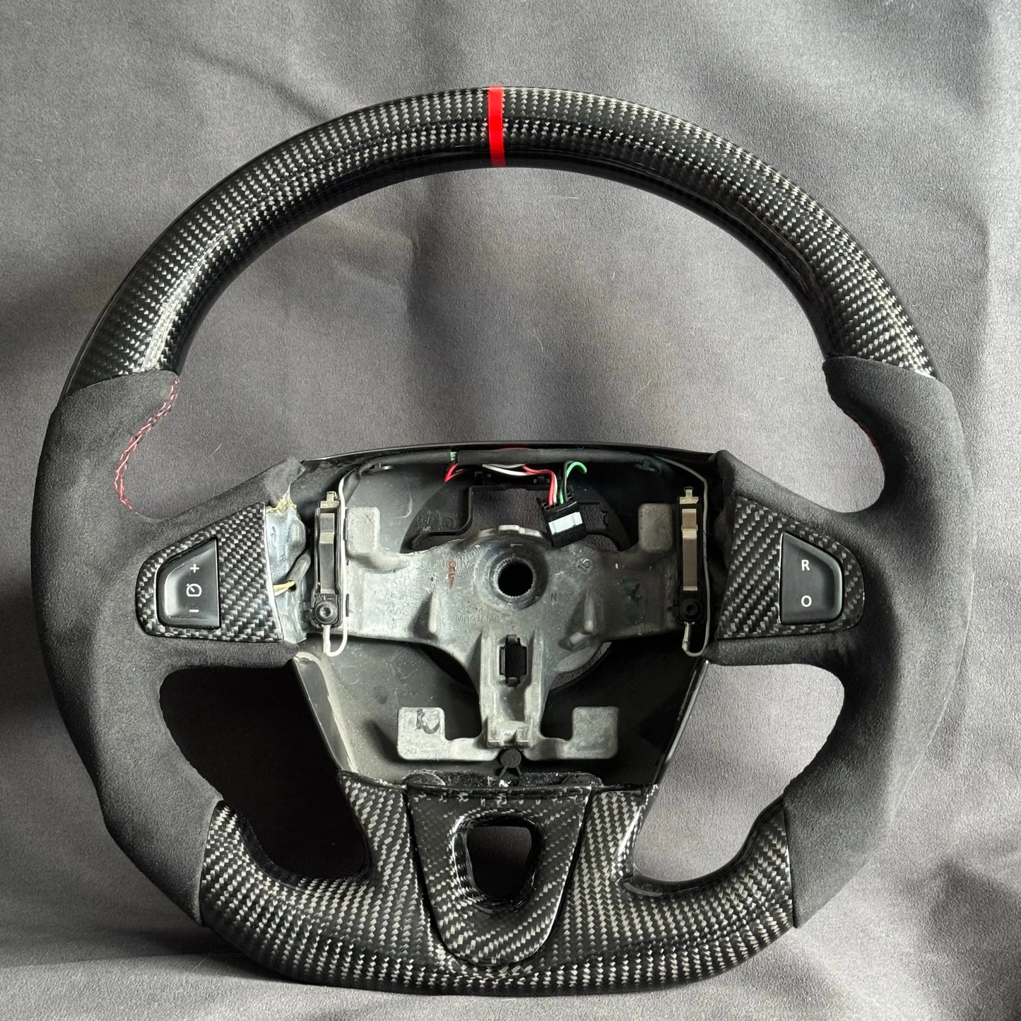 Inserts de volants carbone Megane 3 RS STL Performance