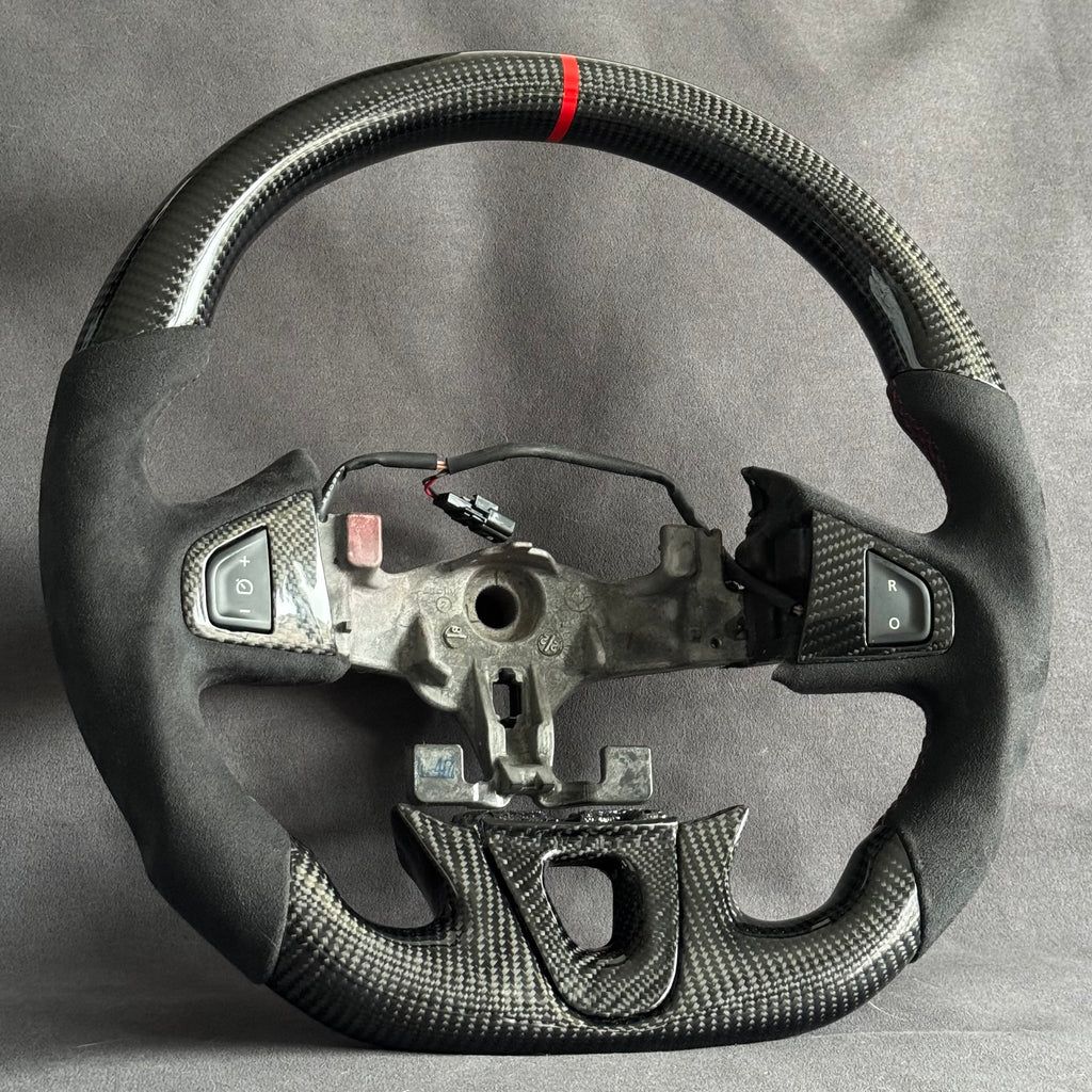 Volant Renault Megane 3 RS carbone et alcantara - surpiqûres rouges et centreur rouge