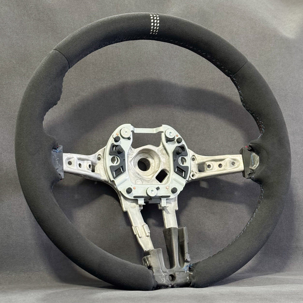 Volant BMW M2/M3/M4 CS alcantara