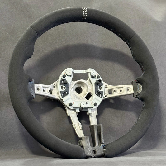 Volant BMW M2/M3/M4 CS alcantara STL Performance