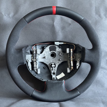 Volant cuir & alcantara Megane 2 RS - centreur & surpiqûres rouges