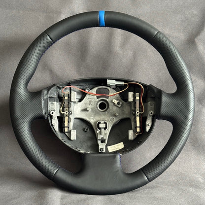 Volant cuir Megane 2 RS - centreur et surpiqûres bleus STL Performance