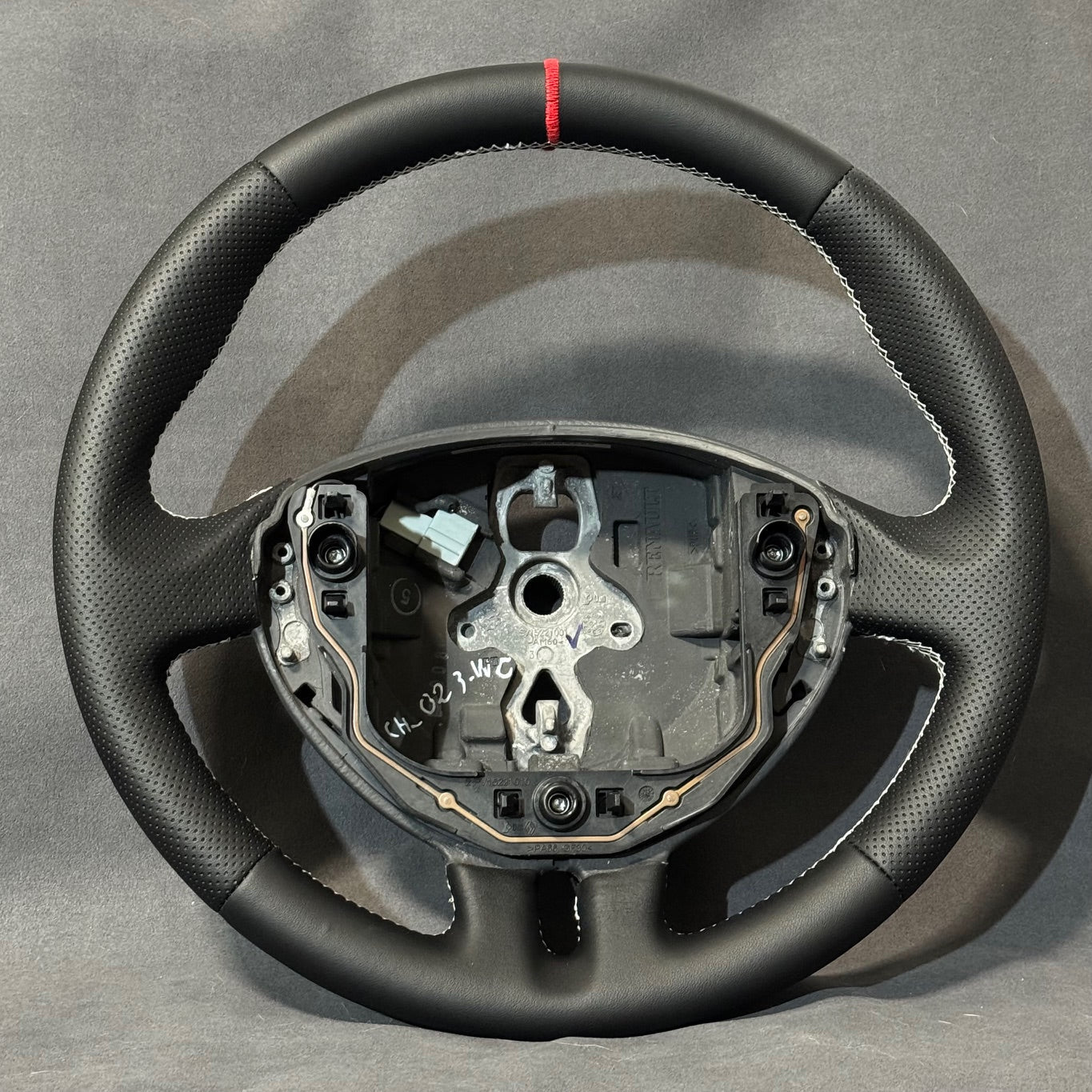 Volant cuir Clio 3 RS type origine STL Performance