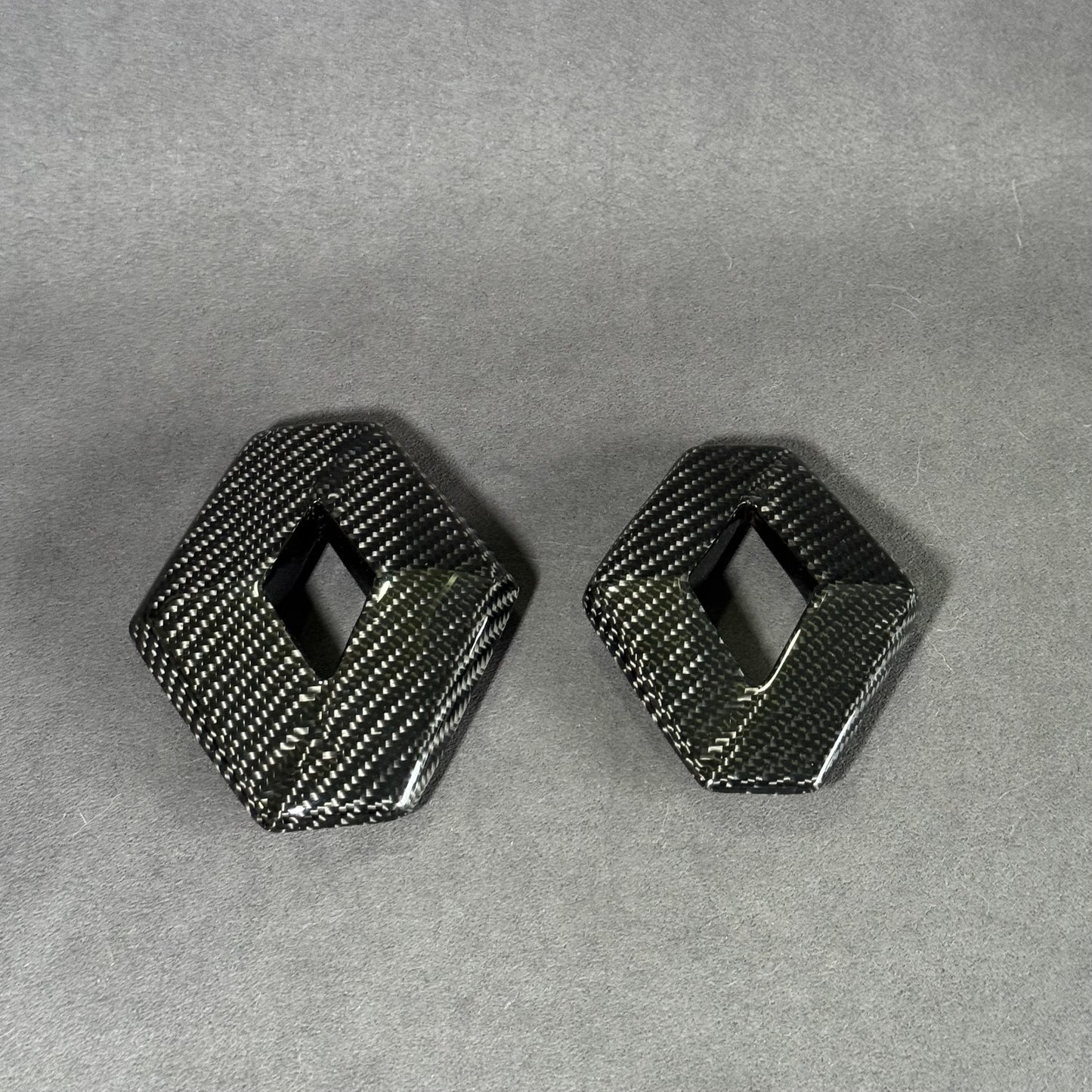 Logo carbone Megane 3 RS phase 1 STL Performance