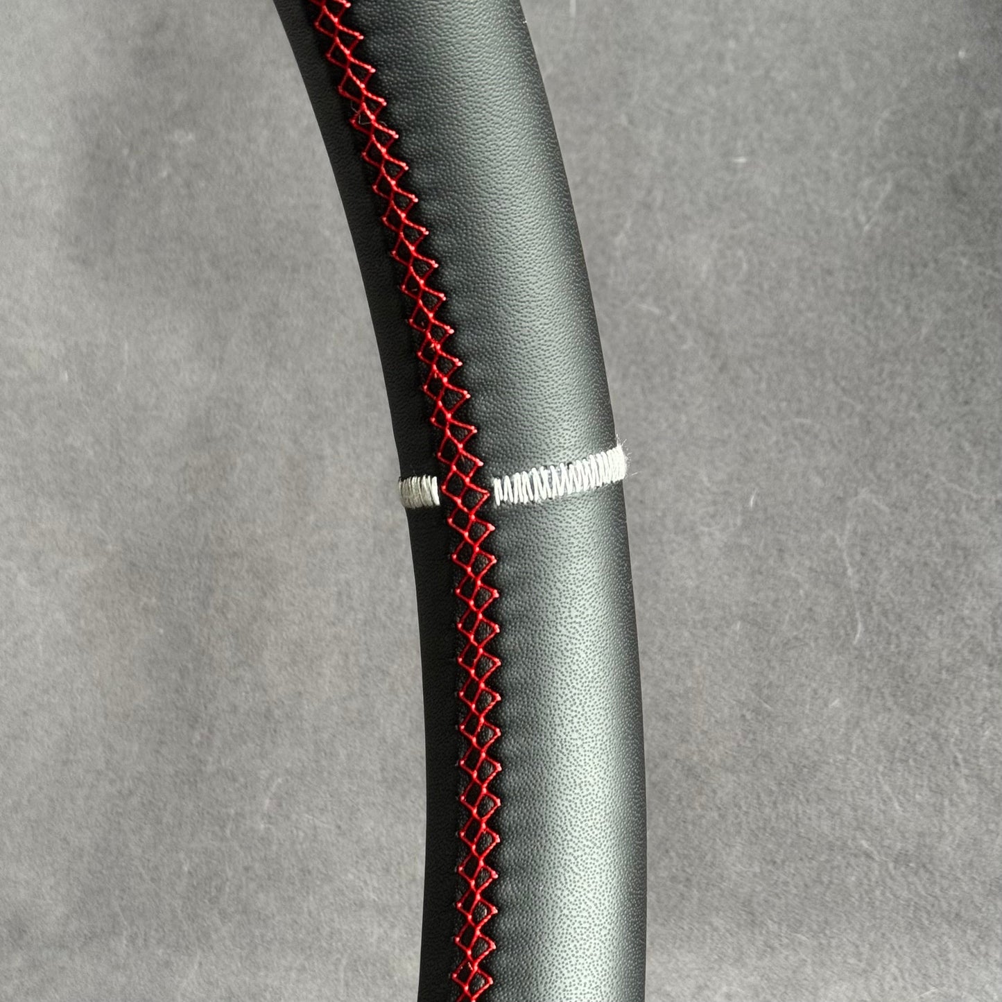 Volant cuir Megane 3 RS - type origine STL Performance