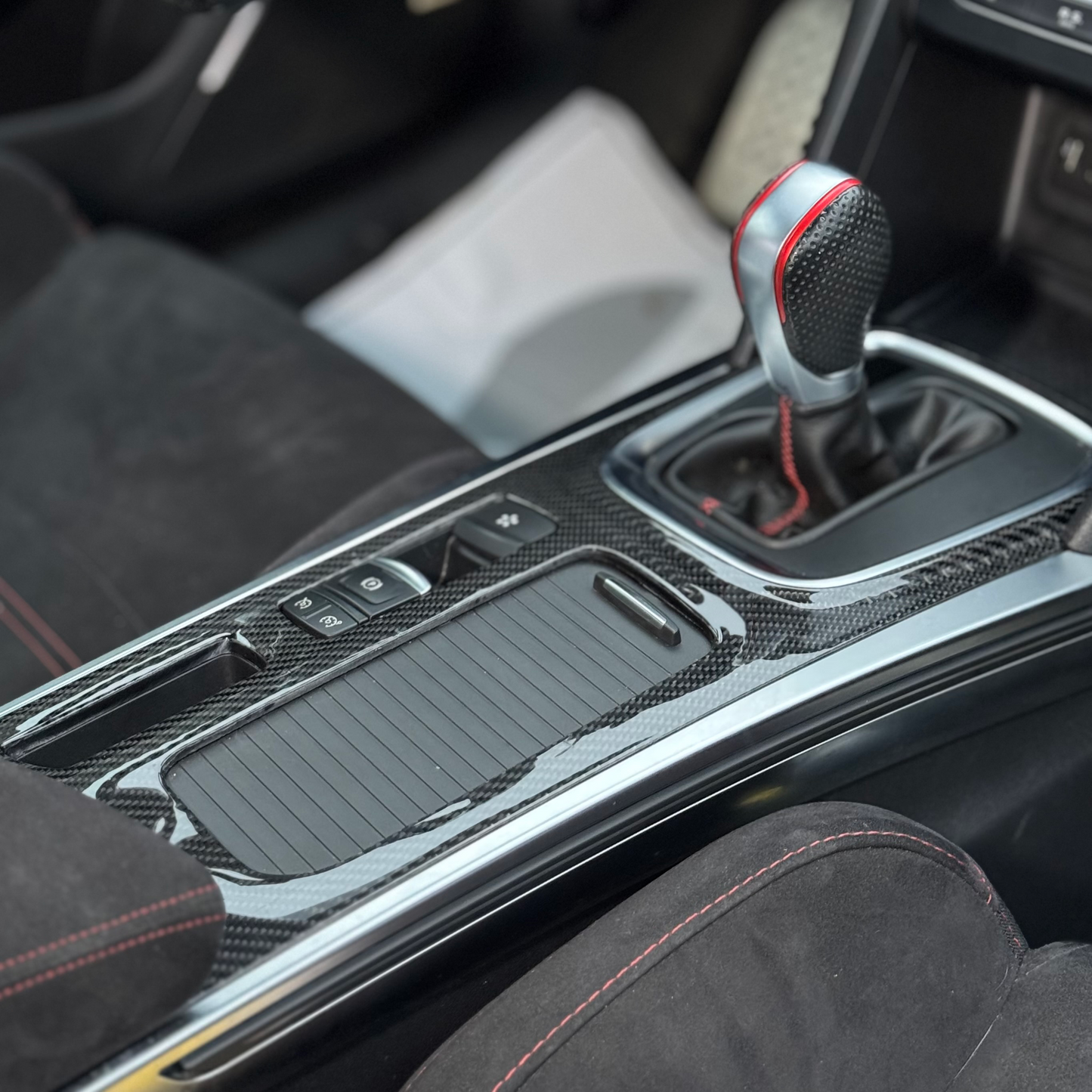 Console centrale carbone Megane 4 RS STL Performance
