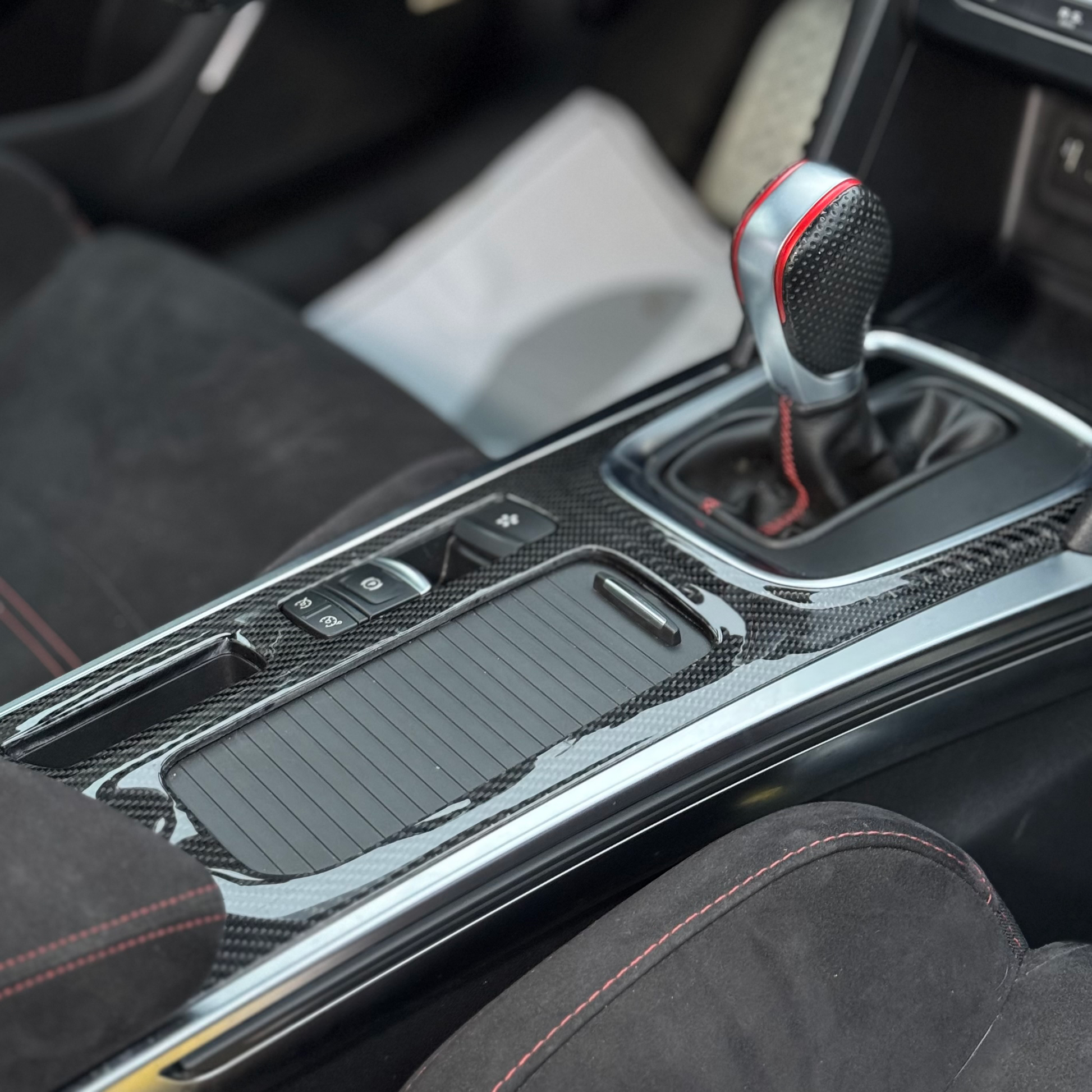 Console centrale carbone Megane 4 RS STL Performance